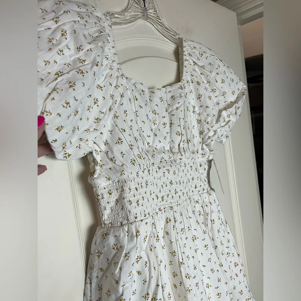 Nordstrom BP Ivory Dress with Puff Sleeves and Detailed Floral Bursts Juniors L - Picture 15 of 16